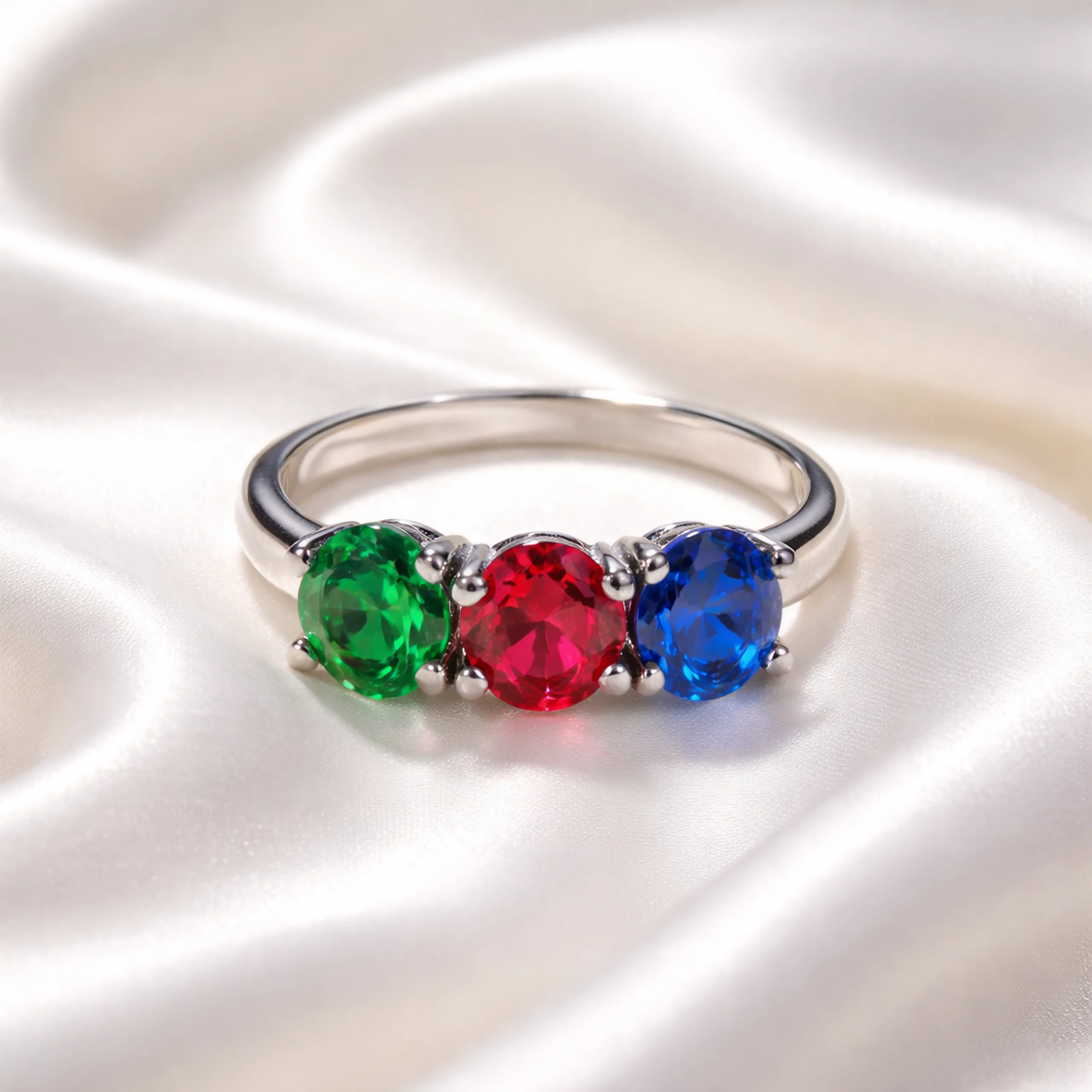 Vibrant Oval Triple-Stone Ring - Image 3