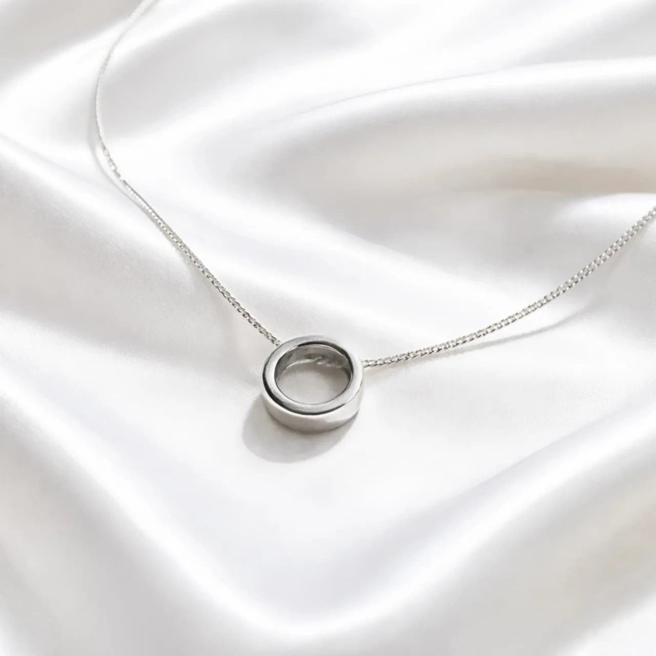 Open Circle Pendant Necklace